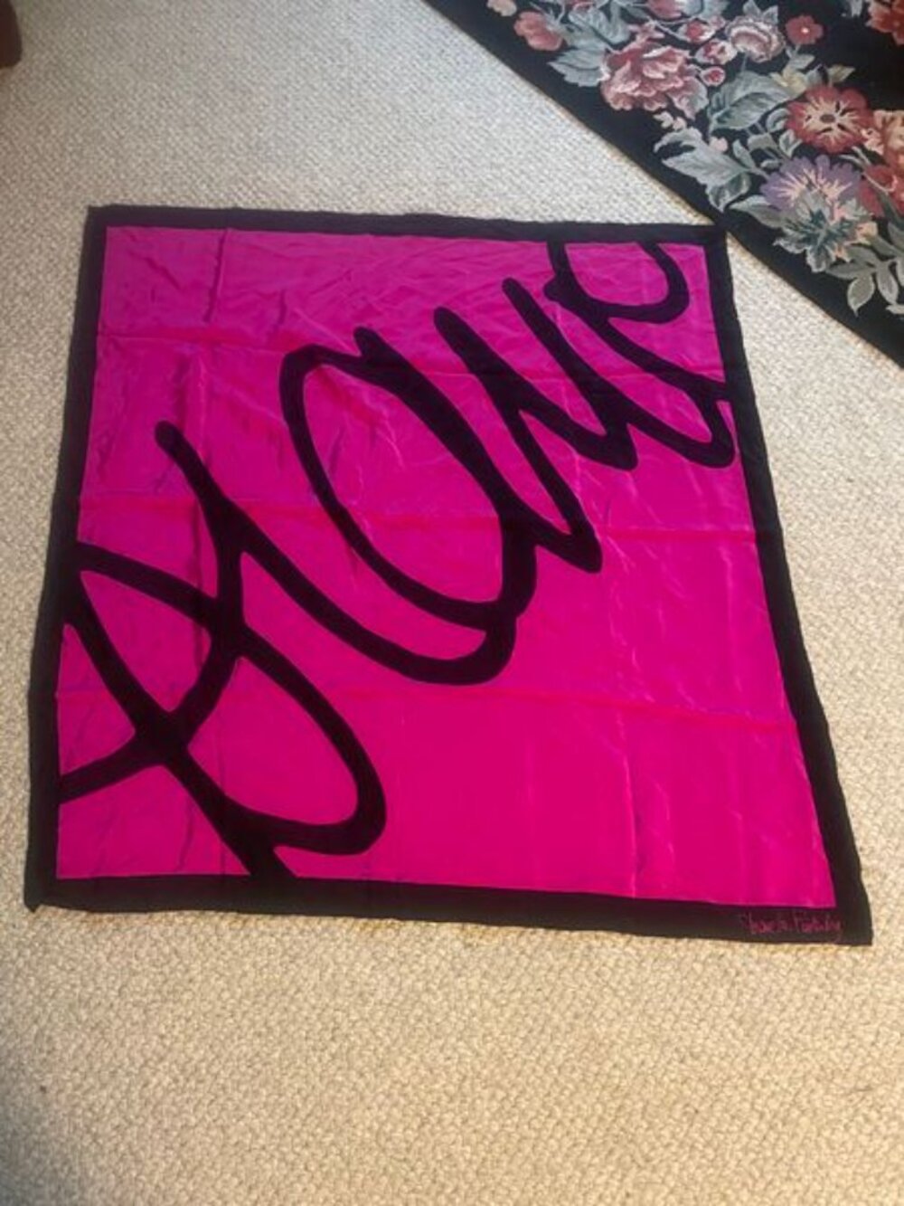 DIANE VON FURSTENBERG SCARF - HOT PINK & BLACK